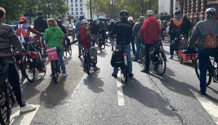 Fahrradstau-mitten-in-Frankfurt-am-Main Fahrradstau mitten in Frankfurt am Main